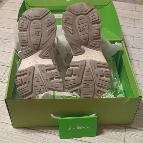 Sam Edelman Jewel Embellished Pyper Gym Sneaker Size 7.5 - Picture 8 of 10